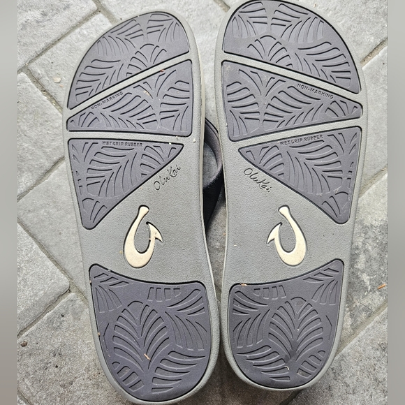 Olukai flip flops - Picture 2 of 2